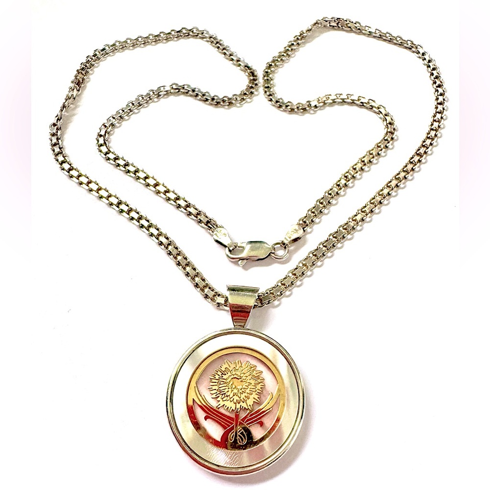 14K Yellow Gold Sterling Silver Mother of Pearl Inlay Flower Pendant 20” chain